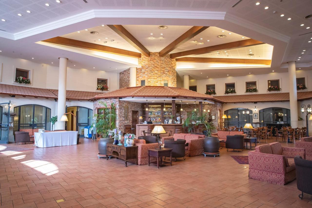 Pastoral - Hotel
